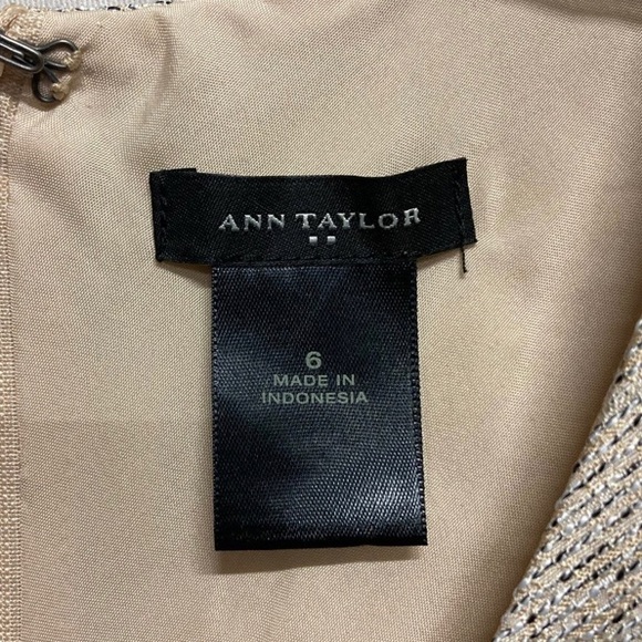 Ann Taylor Beige Tweed V- Neck Sheath Sleeveless Dress - Picture 3 of 7